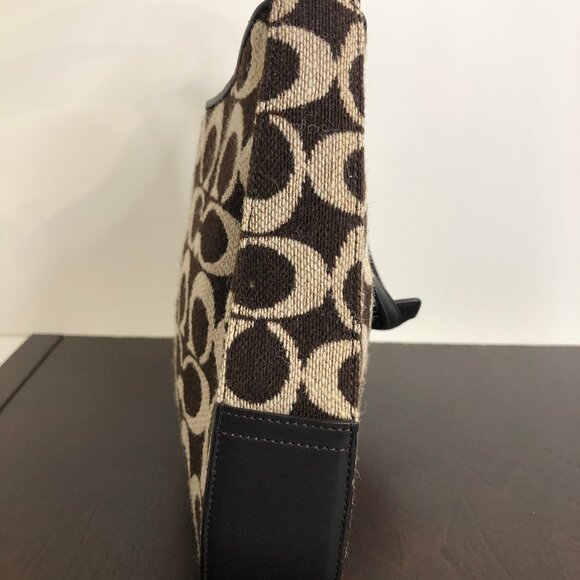 Coach Vintage Signature C Wool Shoulder Bag - Picture 7 of 14
